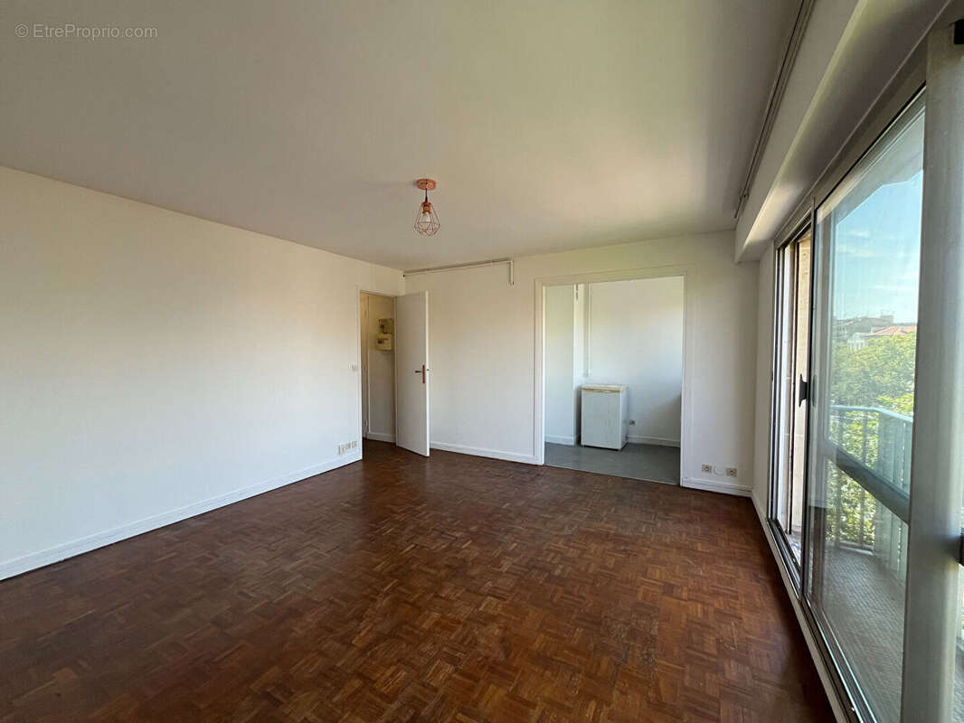 Appartement Boulogne Billancourt 1 pièce(s) 31 m2 - photo 2