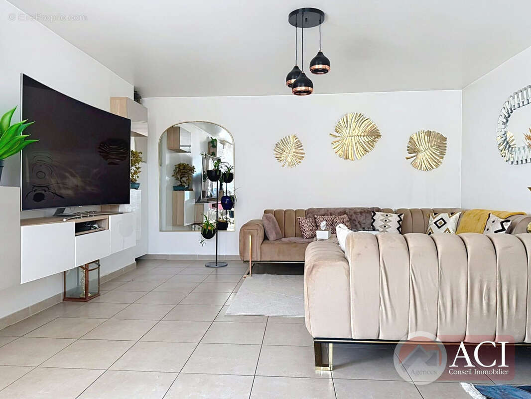 Appartement à EPINAY-SUR-SEINE