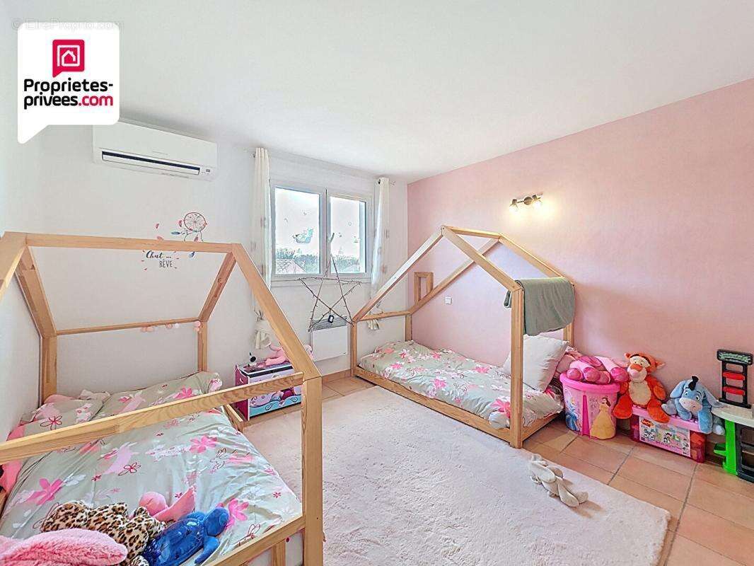 Maison à SAINT-CEZAIRE-SUR-SIAGNE