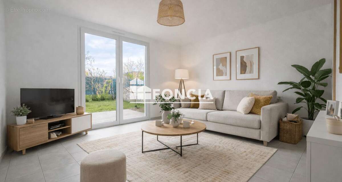 Maison à LA RIVIERE-SAINT-SAUVEUR