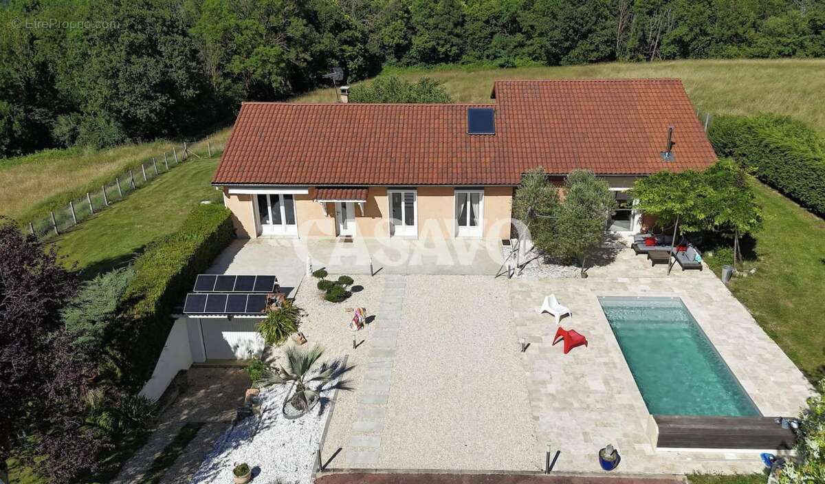 Maison à LES COTES-D'AREY
