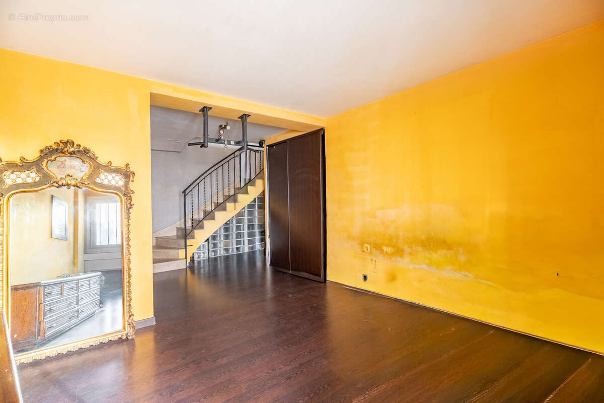 Appartement à MARSEILLE-7E