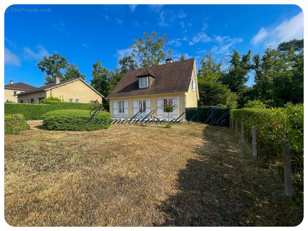 Maison à COULOUNIEIX-CHAMIERS