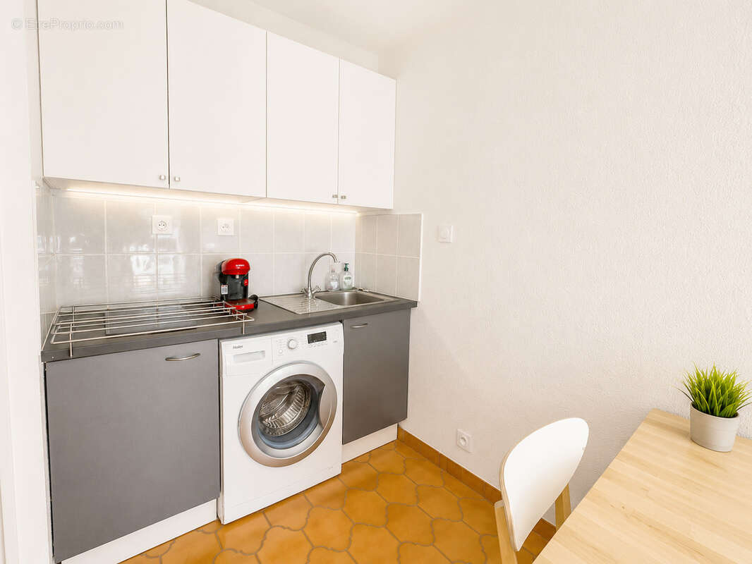 Appartement T1 exposé sud de 24m2 à 5mn à pieds des plages et commerces Le Pin Rolland - photo 3