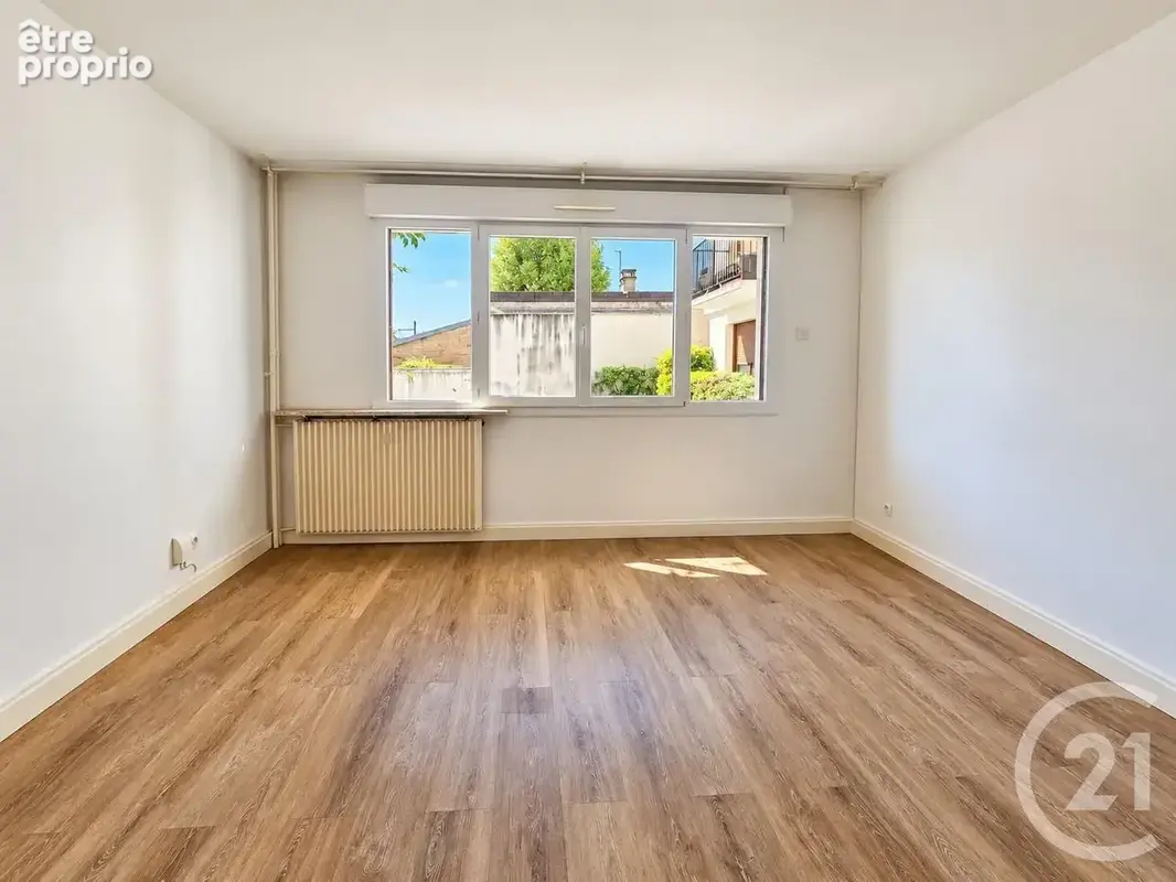 Appartement 44 m² à Saint-Maur-Des-Fosses  - photo 7