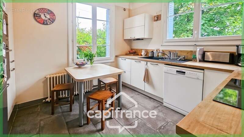 Maison à BUXEROLLES