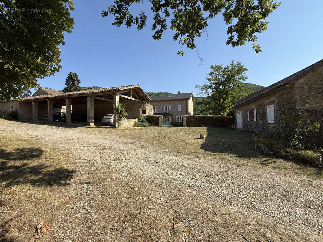 Maison à SAINT-AFFRIQUE