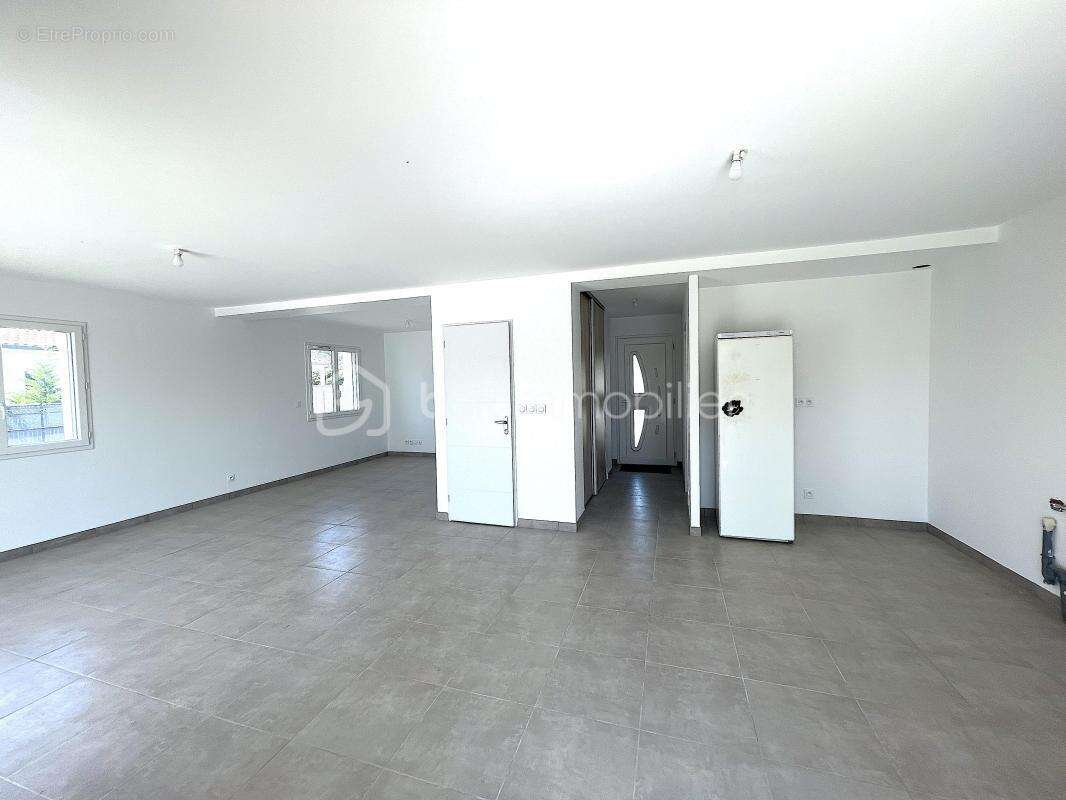 Maison à SAINT-SULPICE