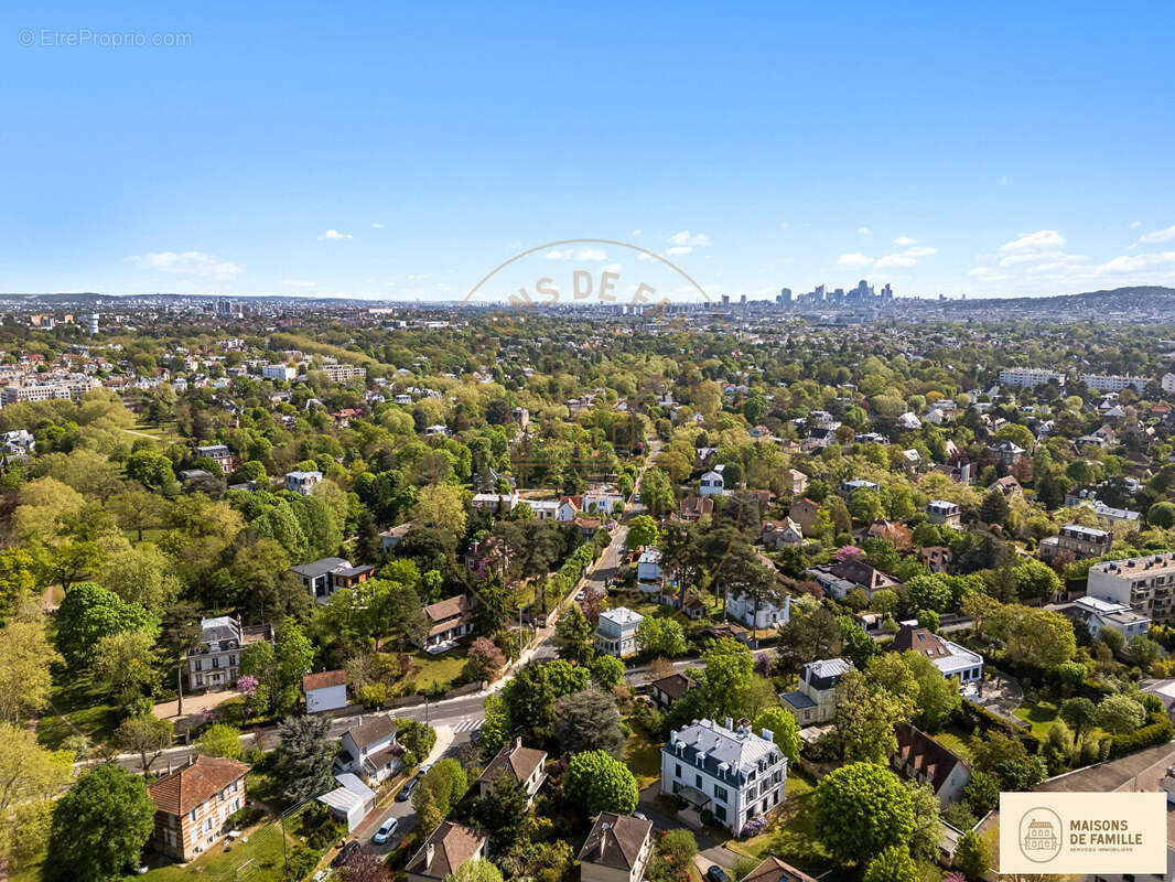 Maison à LE VESINET