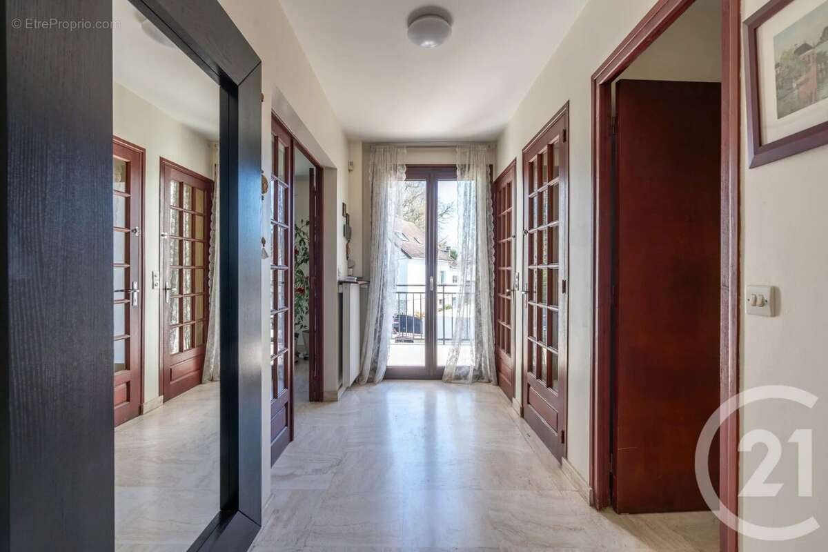 Maison à VILLIERS-SUR-MARNE