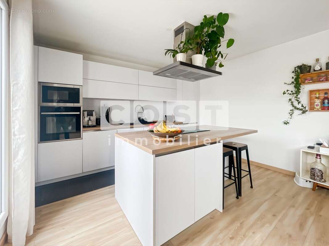 Appartement à ASNIERES-SUR-SEINE