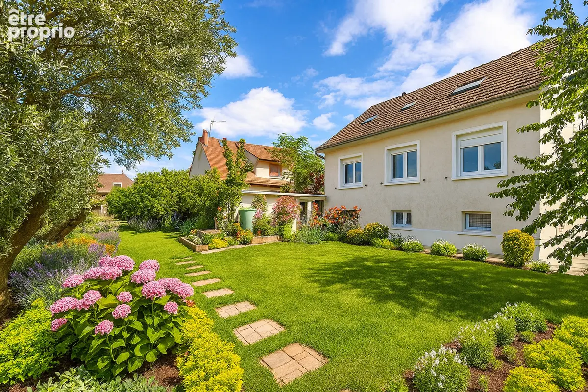 !! Maison familiale avec grand jardin - Un cadre de vie idéal !! - photo 2