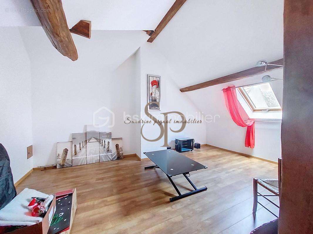 Maison à MISY-SUR-YONNE