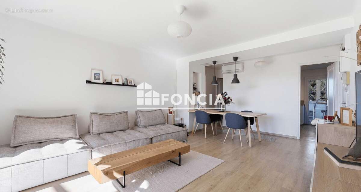 Appartement à SAINT-RAPHAEL