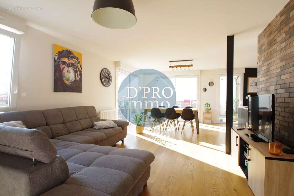 Maison à AIGREFEUILLE-SUR-MAINE