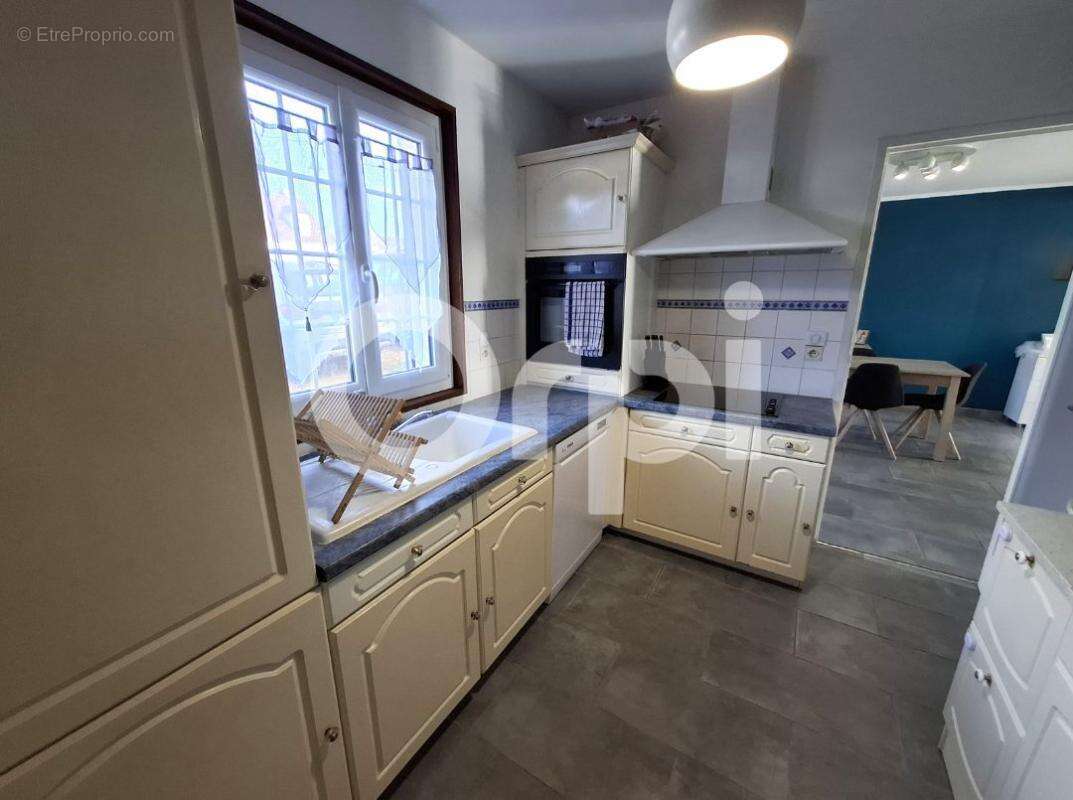 Maison à CUISE-LA-MOTTE