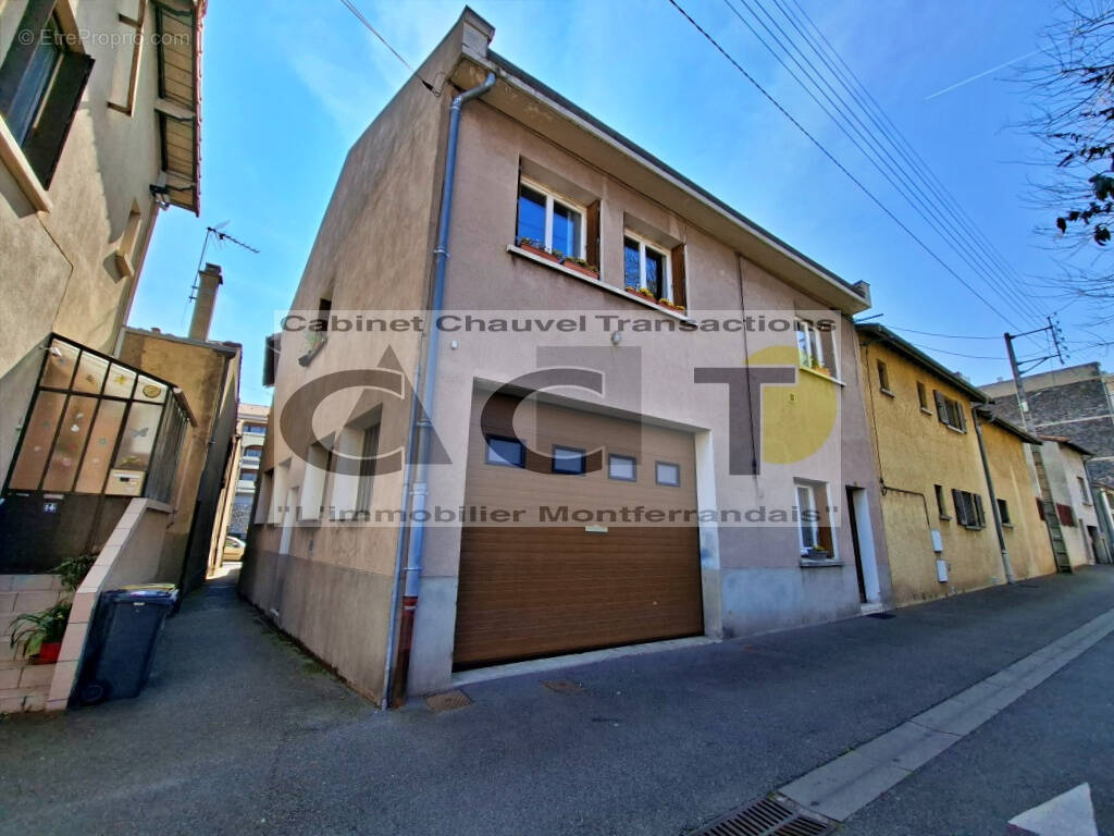 Maison à CLERMONT-FERRAND
