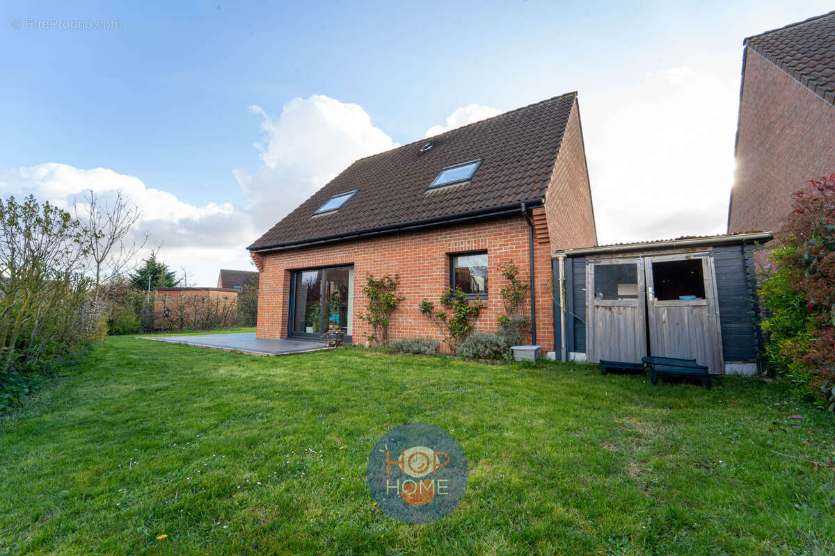 Maison à HOUPLINES