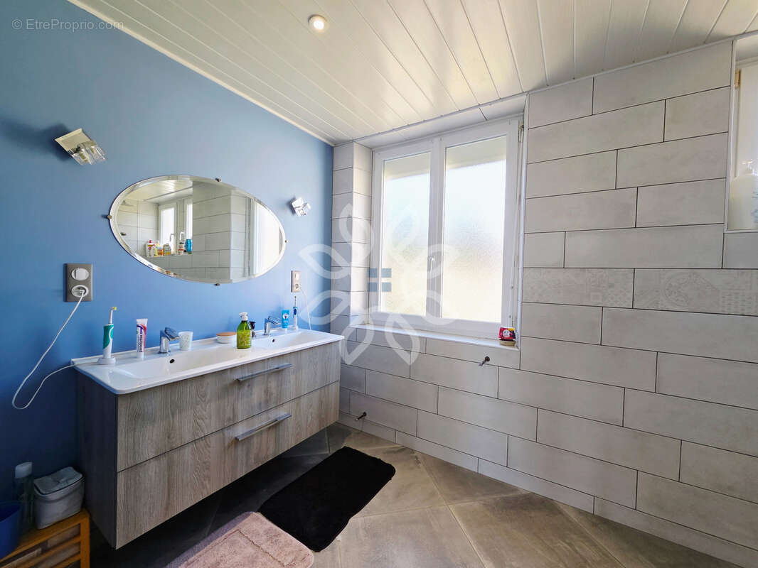 Maison à BRASSAC-LES-MINES