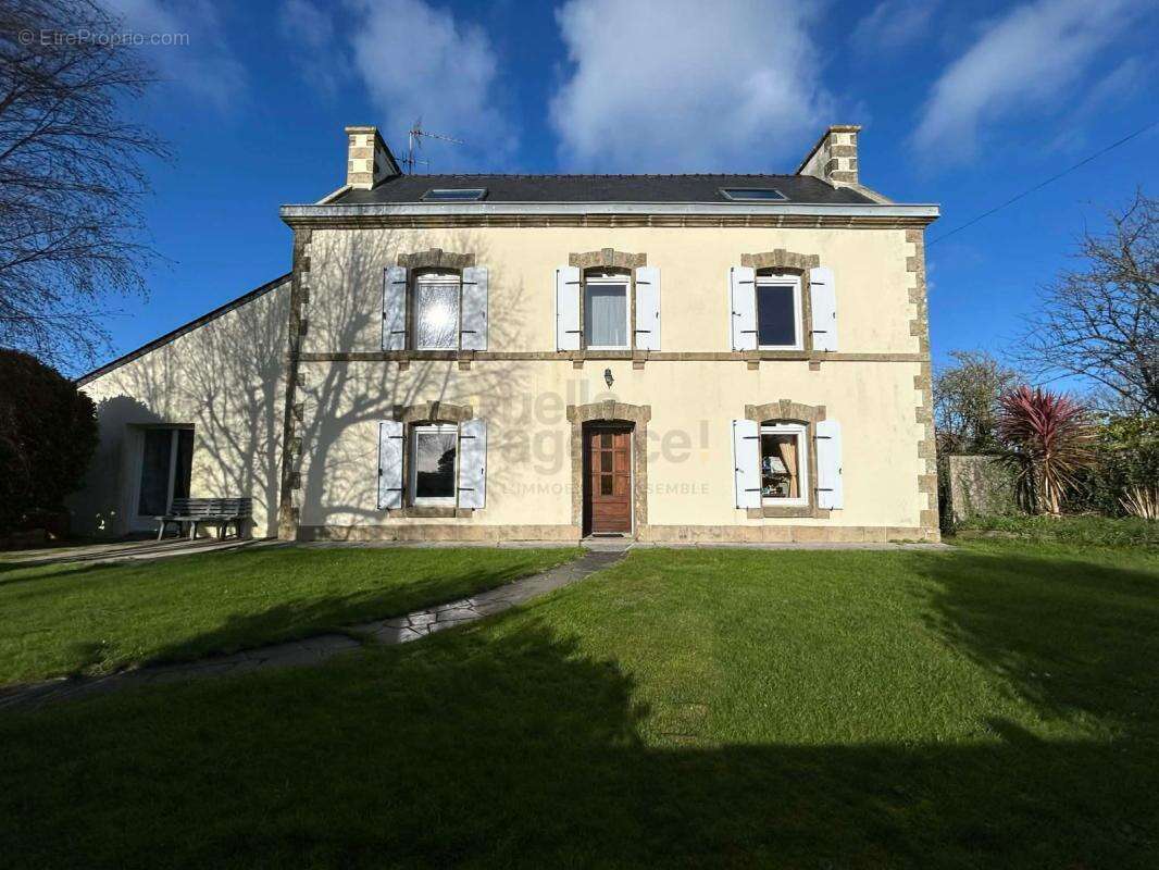 Maison à BEUZEC-CAP-SIZUN