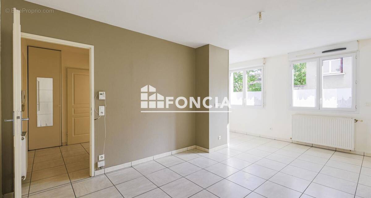 Appartement à GIERES