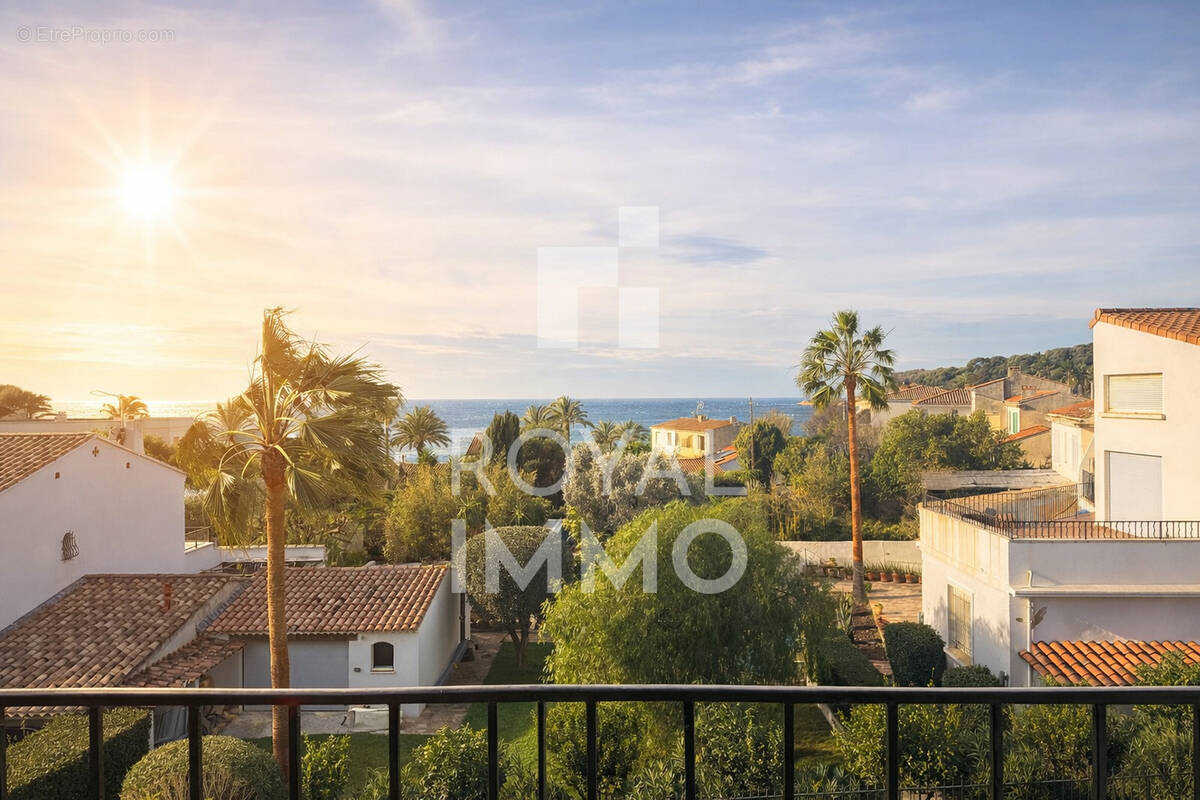 Appartement à SANARY-SUR-MER