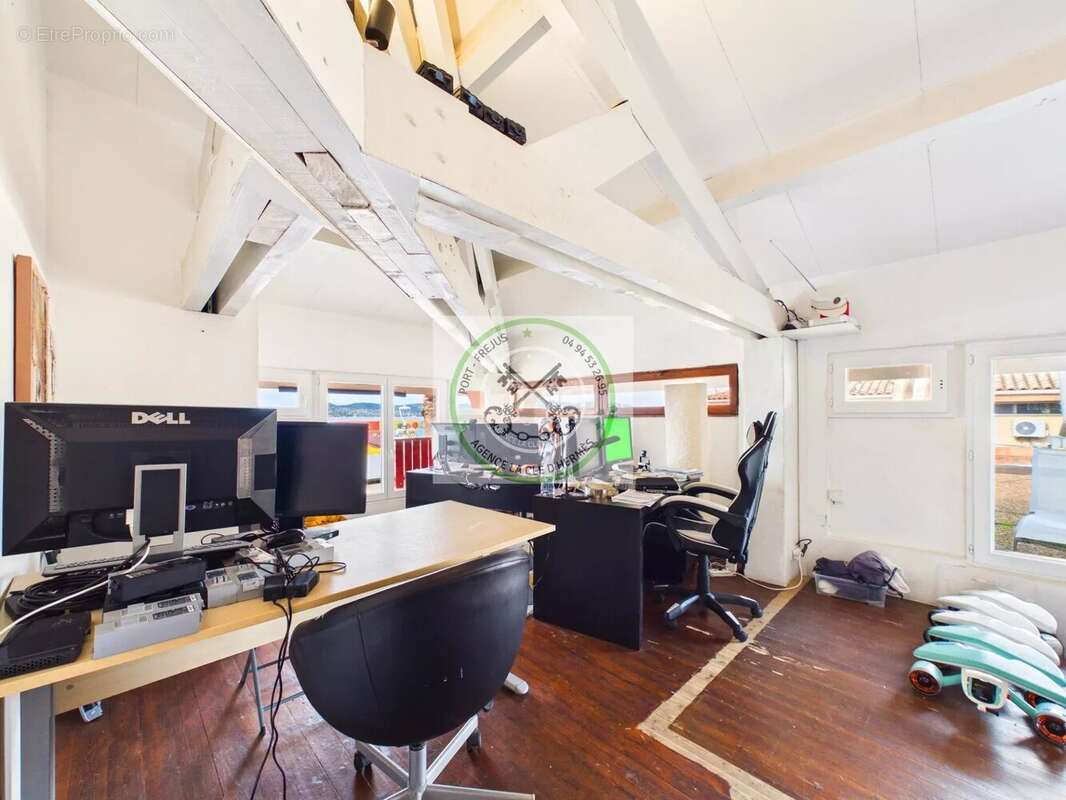 Commerce à SAINT-RAPHAEL