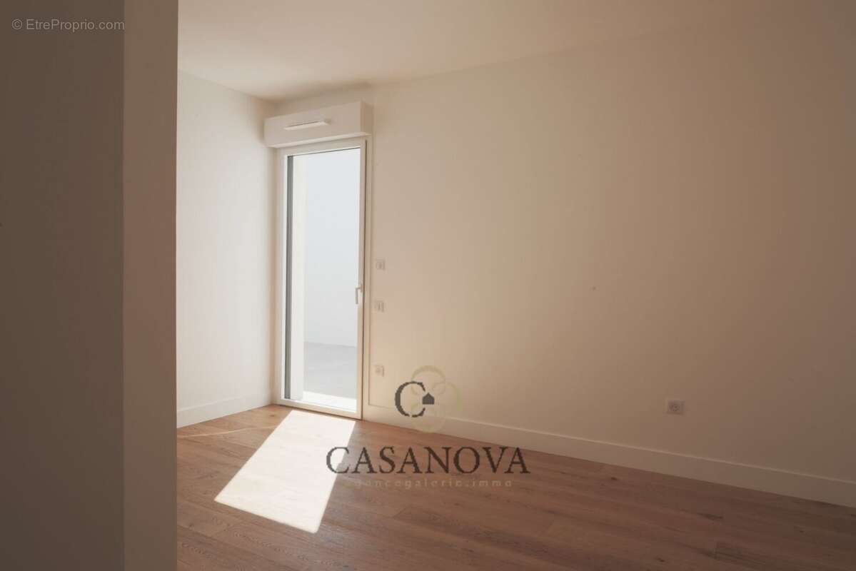 Appartement à SAINT-JEAN-DE-VEDAS