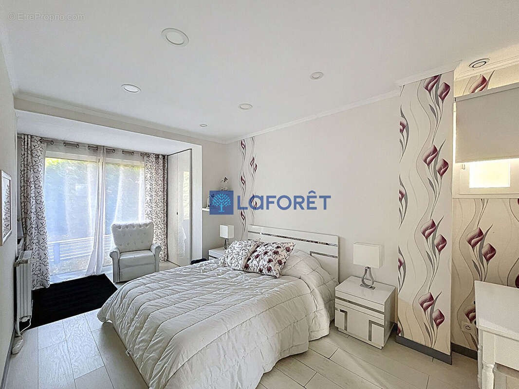 Maison à SAINT-GERMAIN-LES-CORBEIL