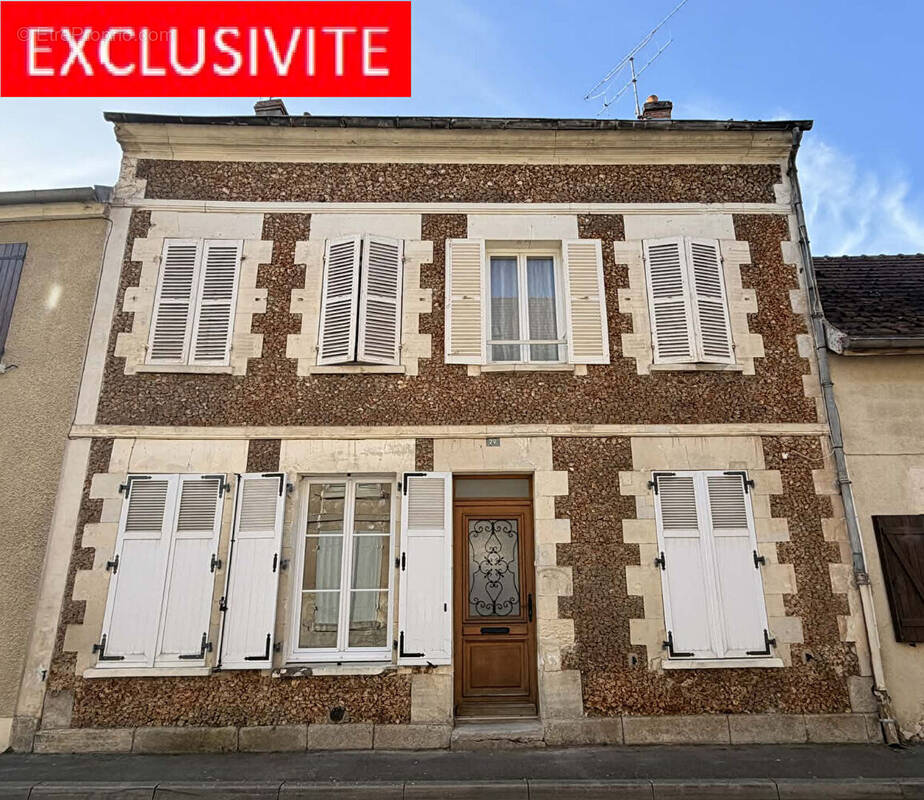 Immeuble de rapport - photo 1