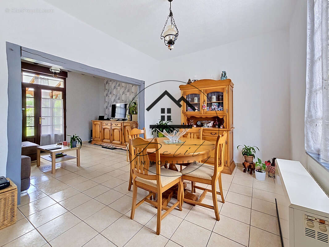 Maison à MOUY