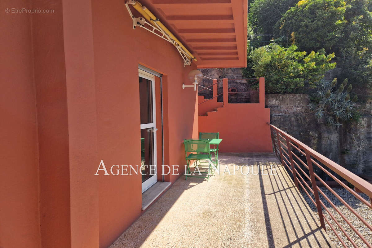 Maison à THEOULE-SUR-MER