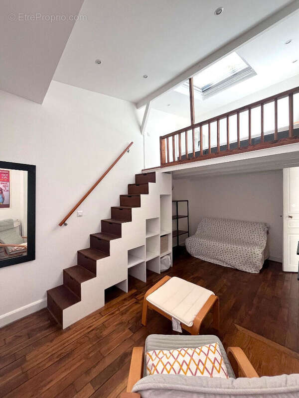 Appartement à PARIS-11E