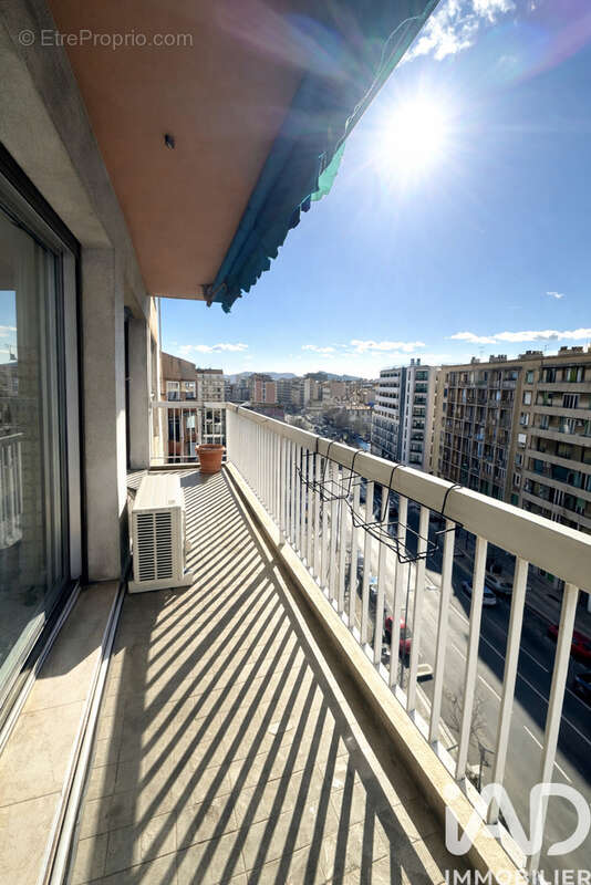 Photo 9 - Appartement à MARSEILLE-4E