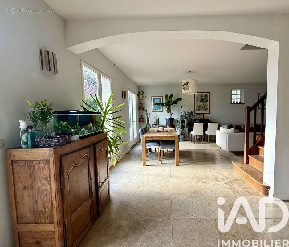 Photo 1 - Maison à JUZIERS