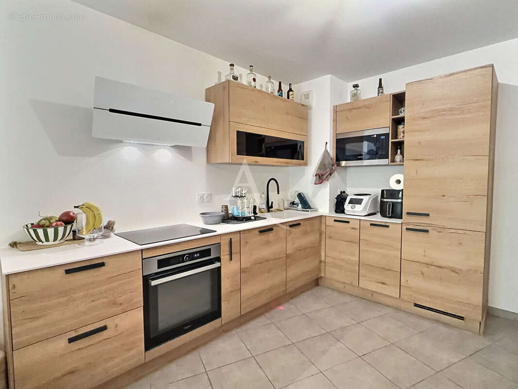 Appartement à MARSEILLE-11E