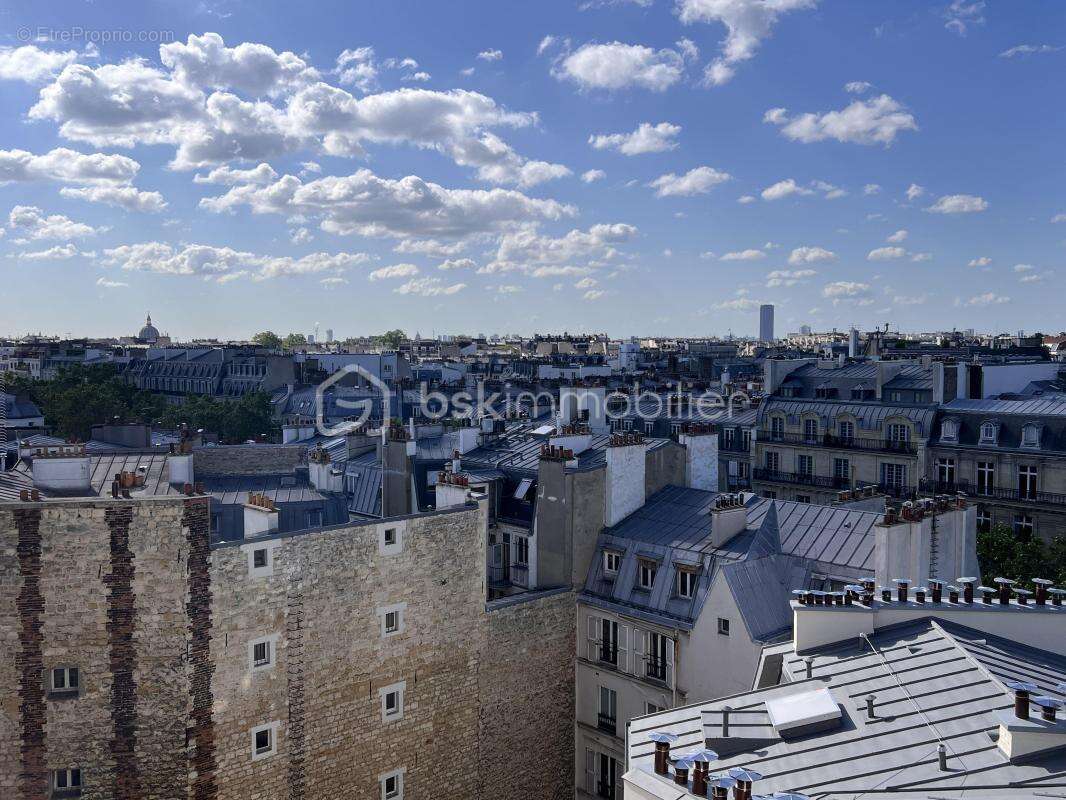 Appartement à PARIS-17E