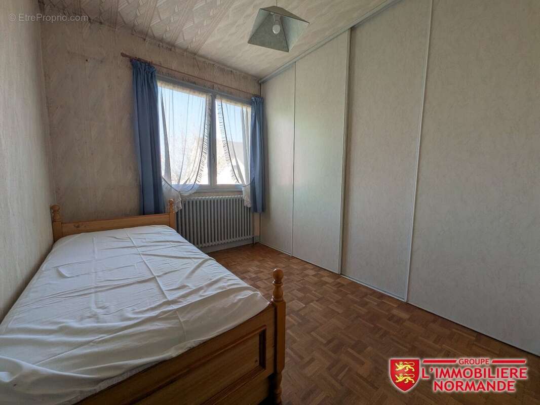 Maison à ROSNY-SUR-SEINE