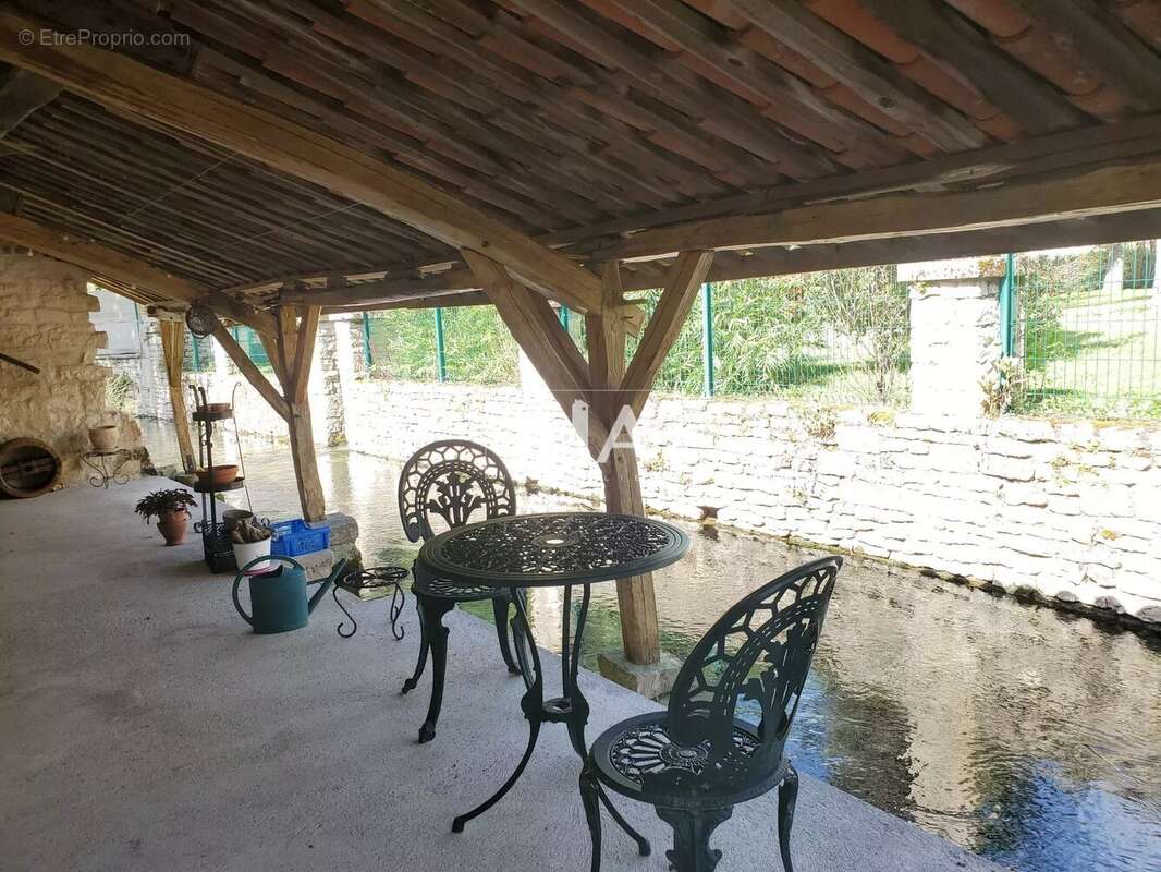 Maison à RUFFEC