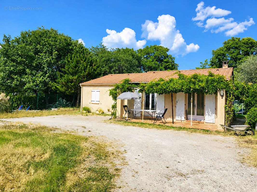 Maison à L'ESCALE