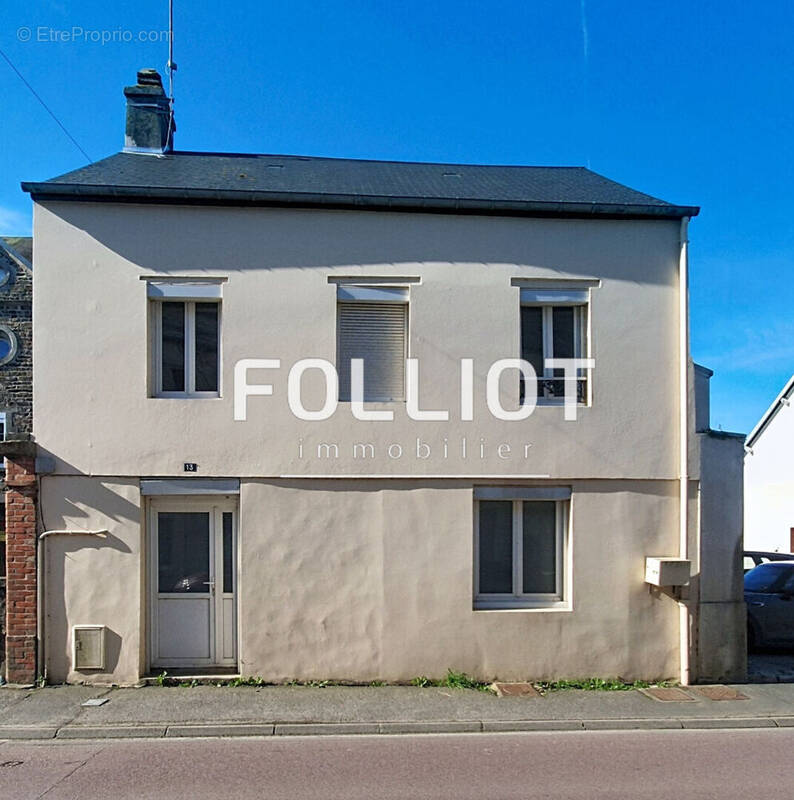 Maison à LA HAYE-DU-PUITS