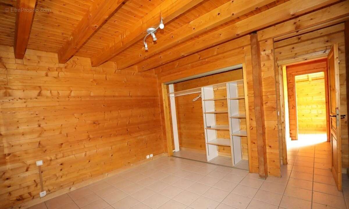 Maison à ALLONZIER-LA-CAILLE