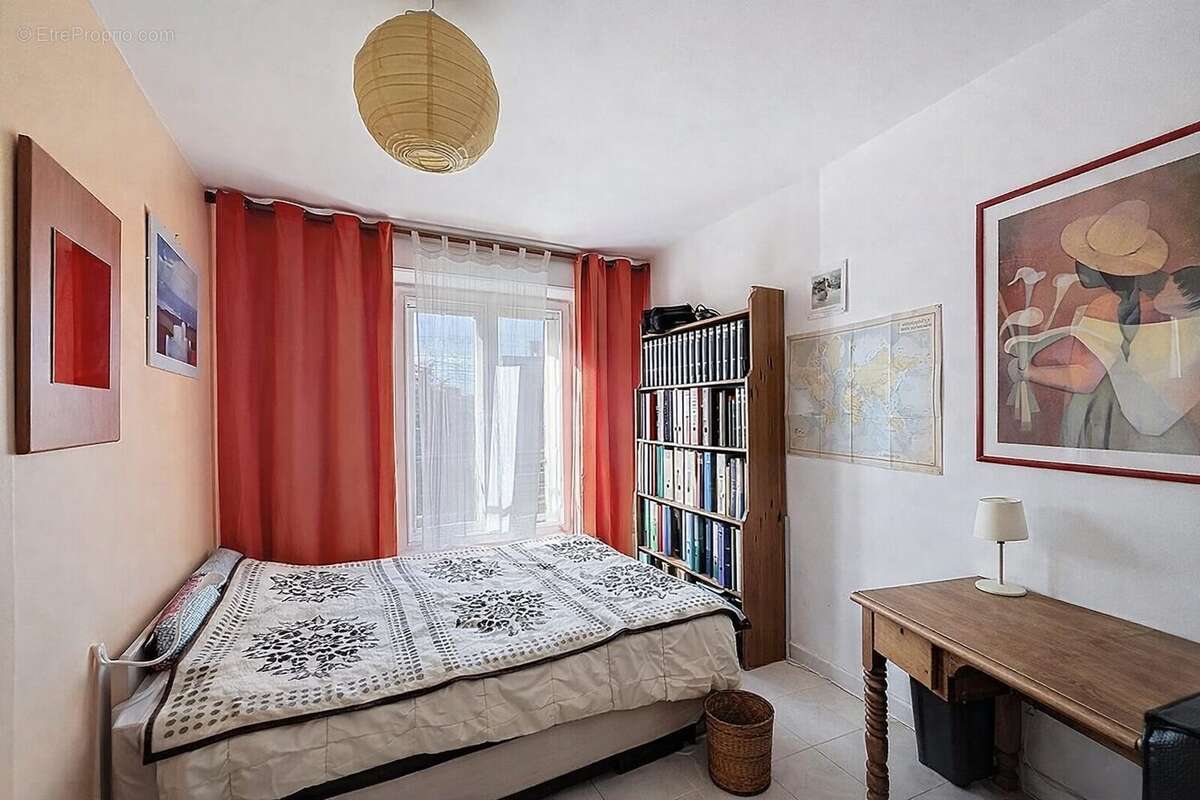 Appartement à MAISONS-ALFORT