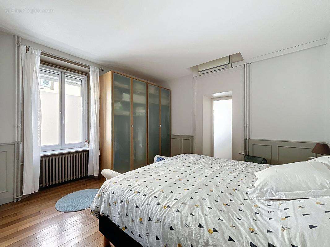 Maison à TOURNON-SUR-RHONE