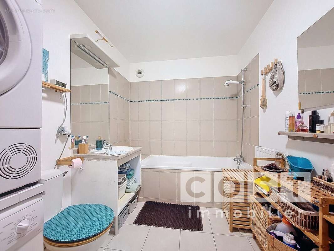 Appartement à GENNEVILLIERS