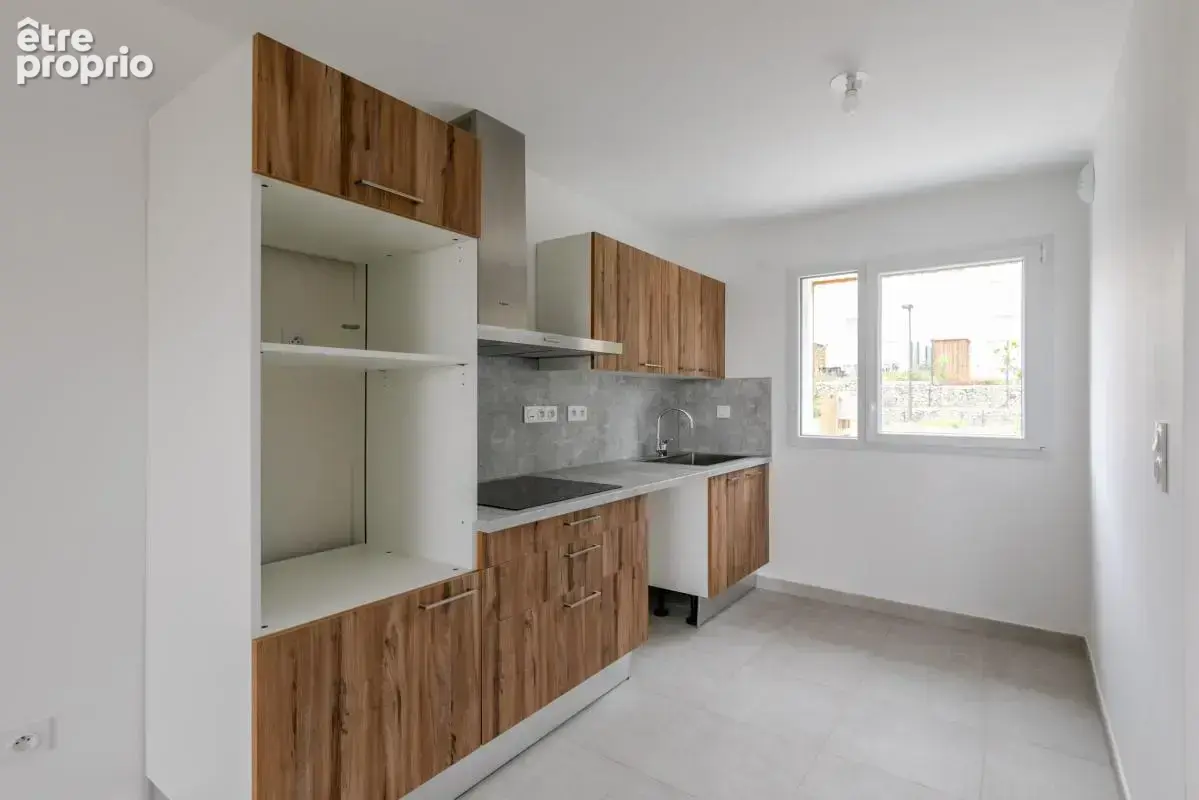 Maison avec jardin et garage - photo 3
