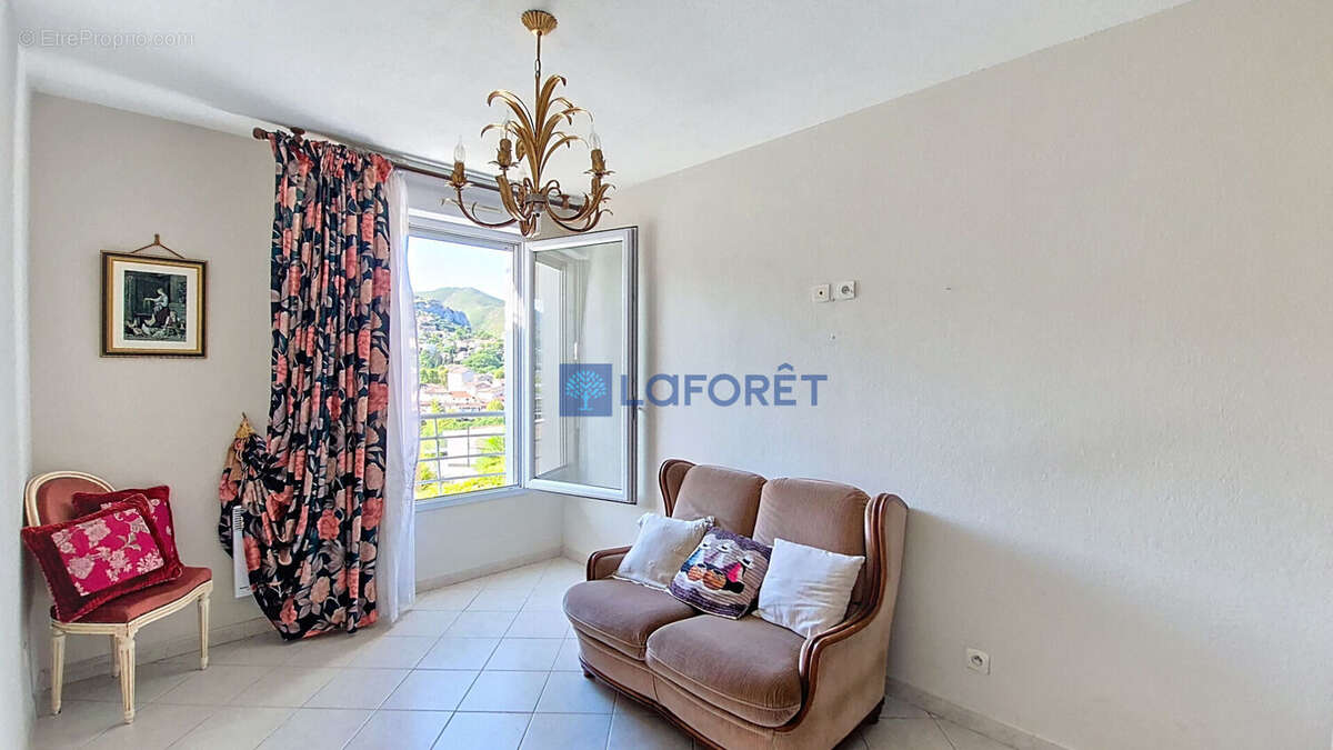 Appartement à MARSEILLE-11E