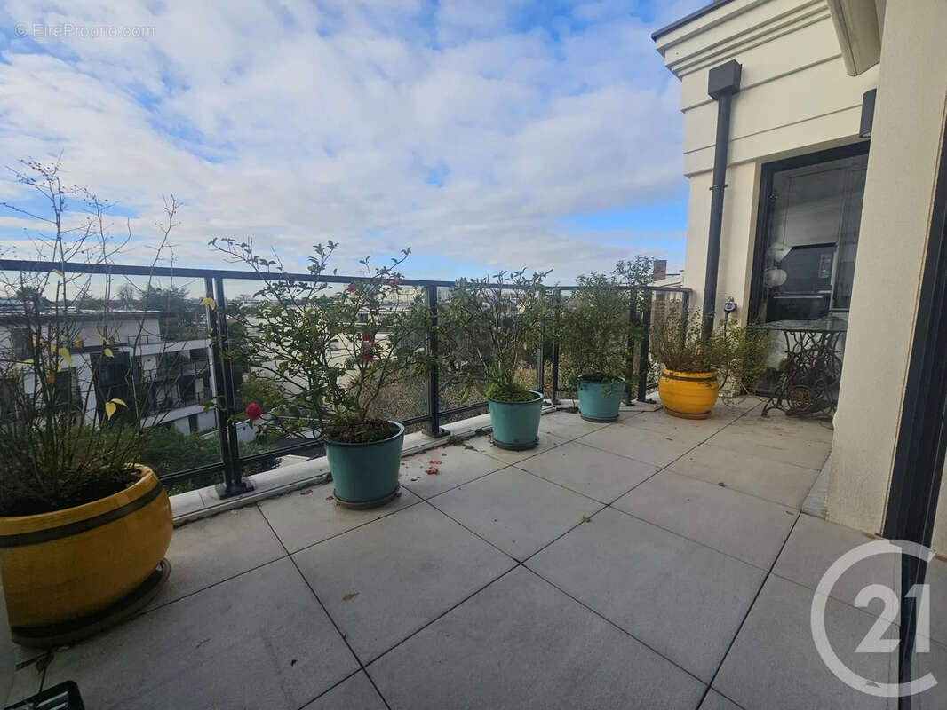 Appartement à SAINT-MAUR-DES-FOSSES