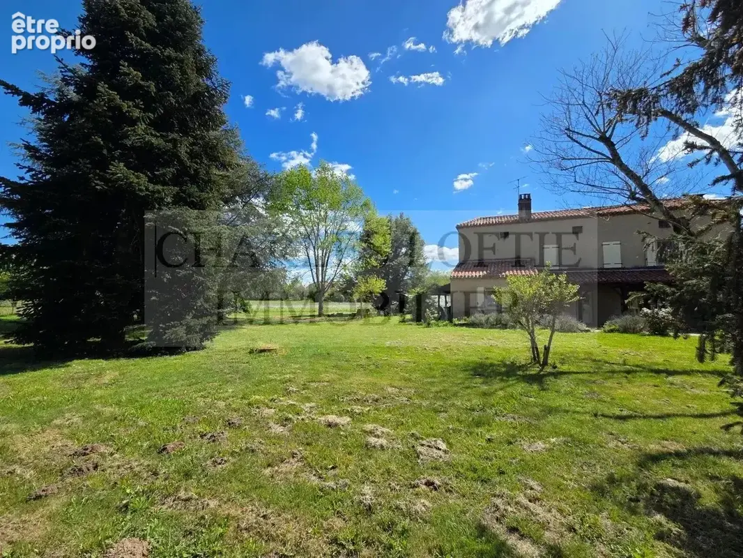 Maison et grange sur terrain de plus 6000 m² - photo 4