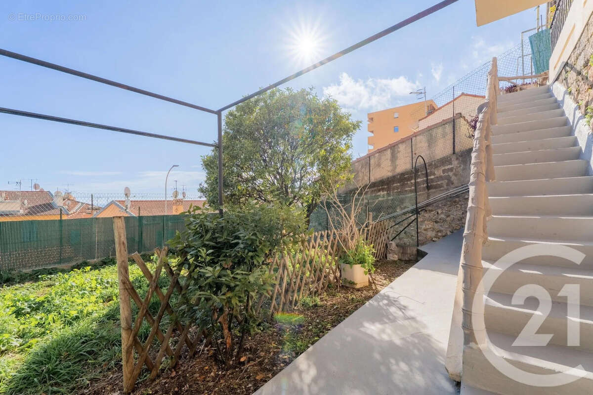 Maison à BEAUSOLEIL